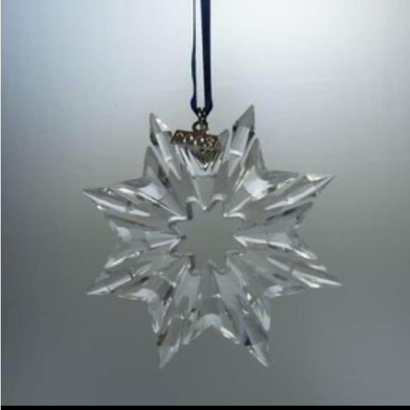 Swarovski Crystal Snowflake - Picture 1 of 3